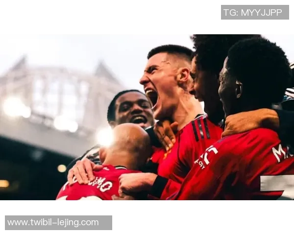 曼联官宣库尼亚受伤缺席圣诞亮灯，详细伤情曝光！齐尔克泽或获益